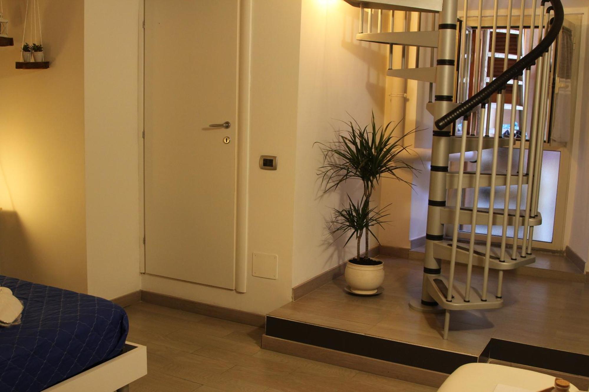 Sesta Strada Hotel Civitavecchia Eksteriør billede